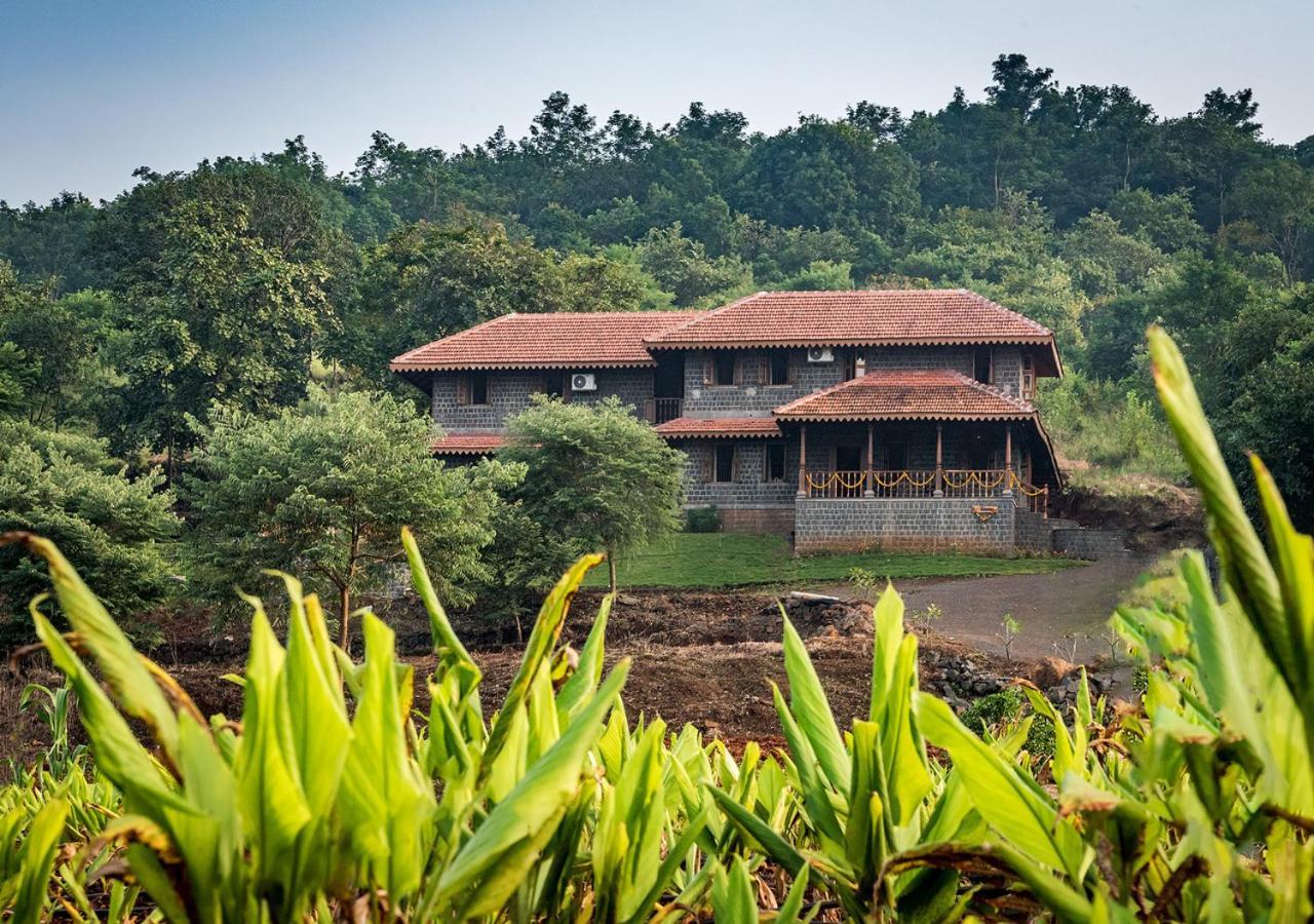 Saffronstays Niramay, Torna-Rajgad - Rustic Pool Villa With A Gazebo And Great Forest Views Marg Asni Kültér fotó